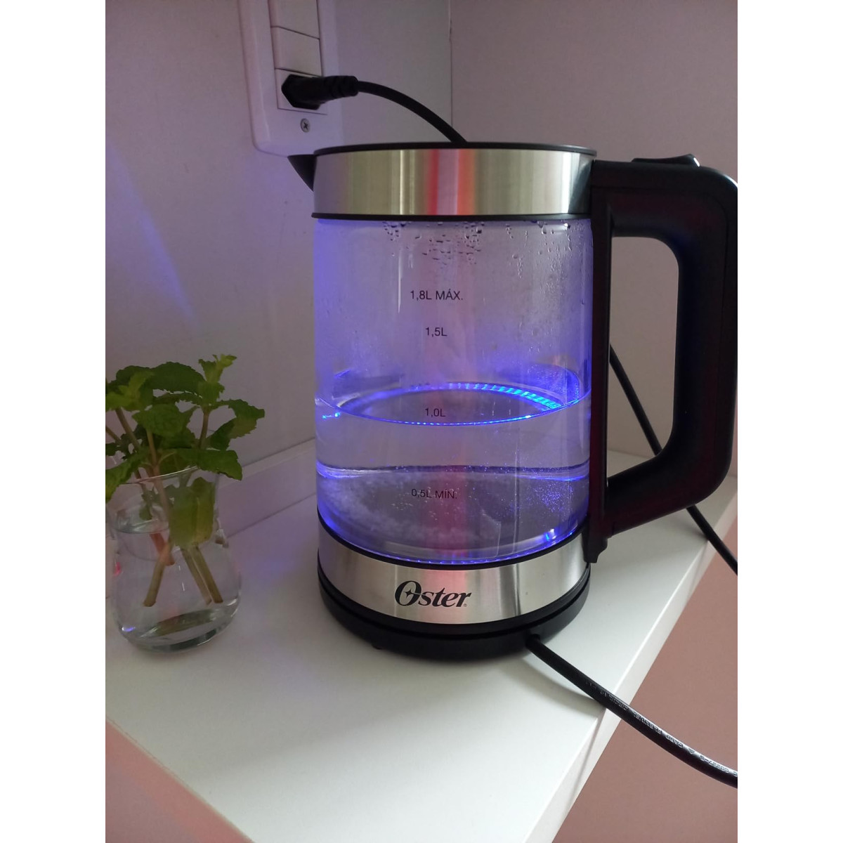 Chaleira Elétrica Oster Tea com Infusor de Chá 1,8L - 220V
