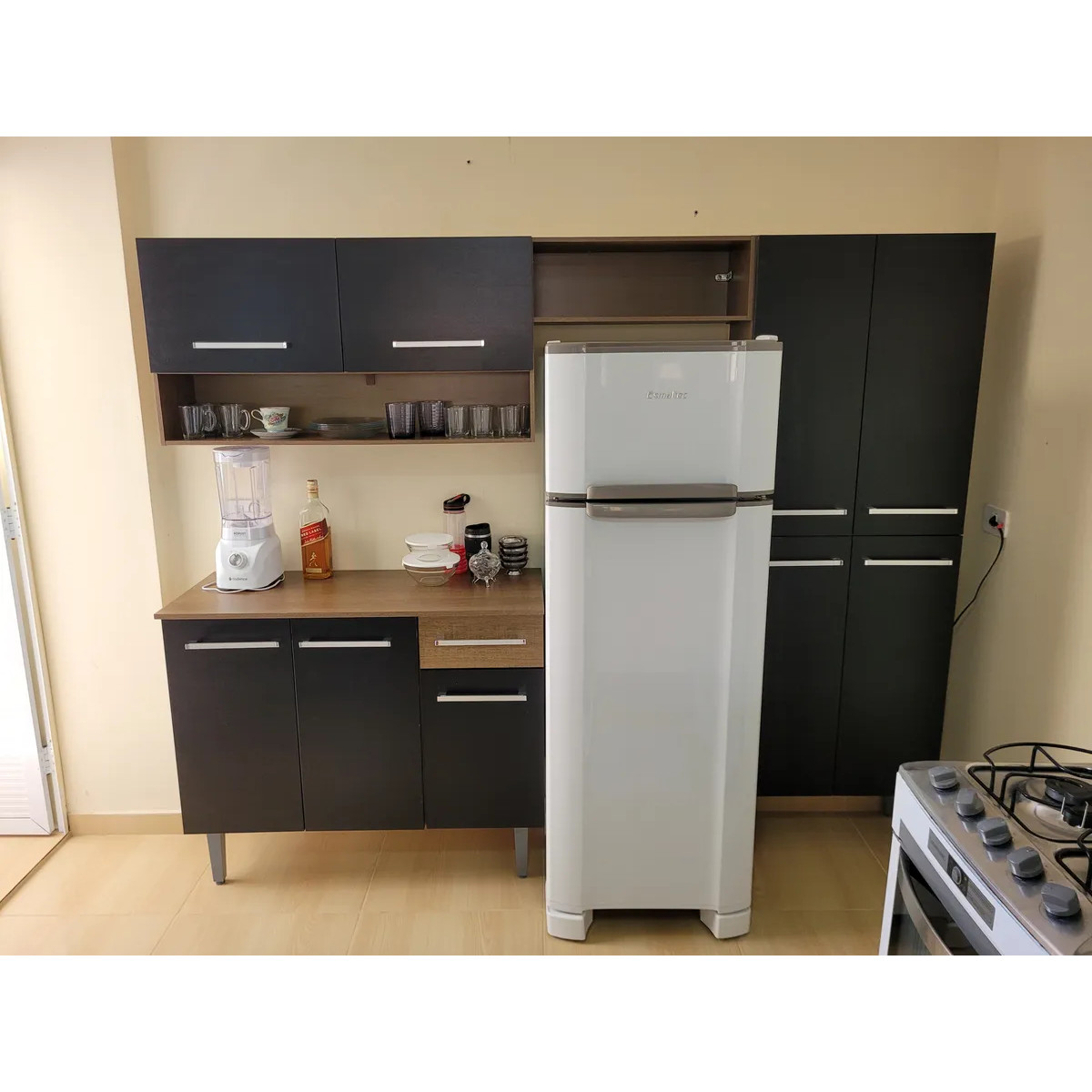Armário de cozinha modulada completa compacta Emilly pop com armário e balcão