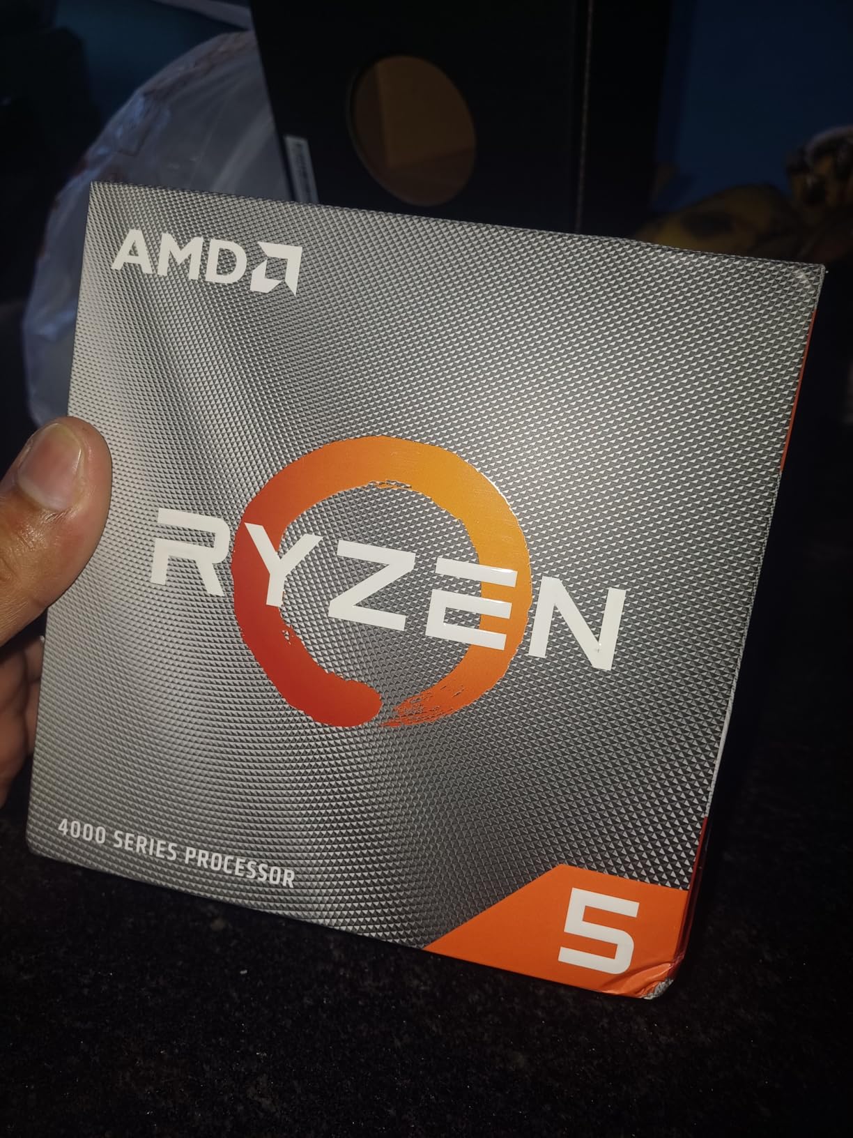 AMD Ryzen 5 4500 6 núcleos, processador de desktop desbloqueado de 12 fios com refrigerador Wraith S